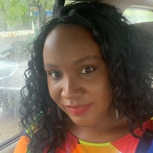 Meet your Posher, Lydia